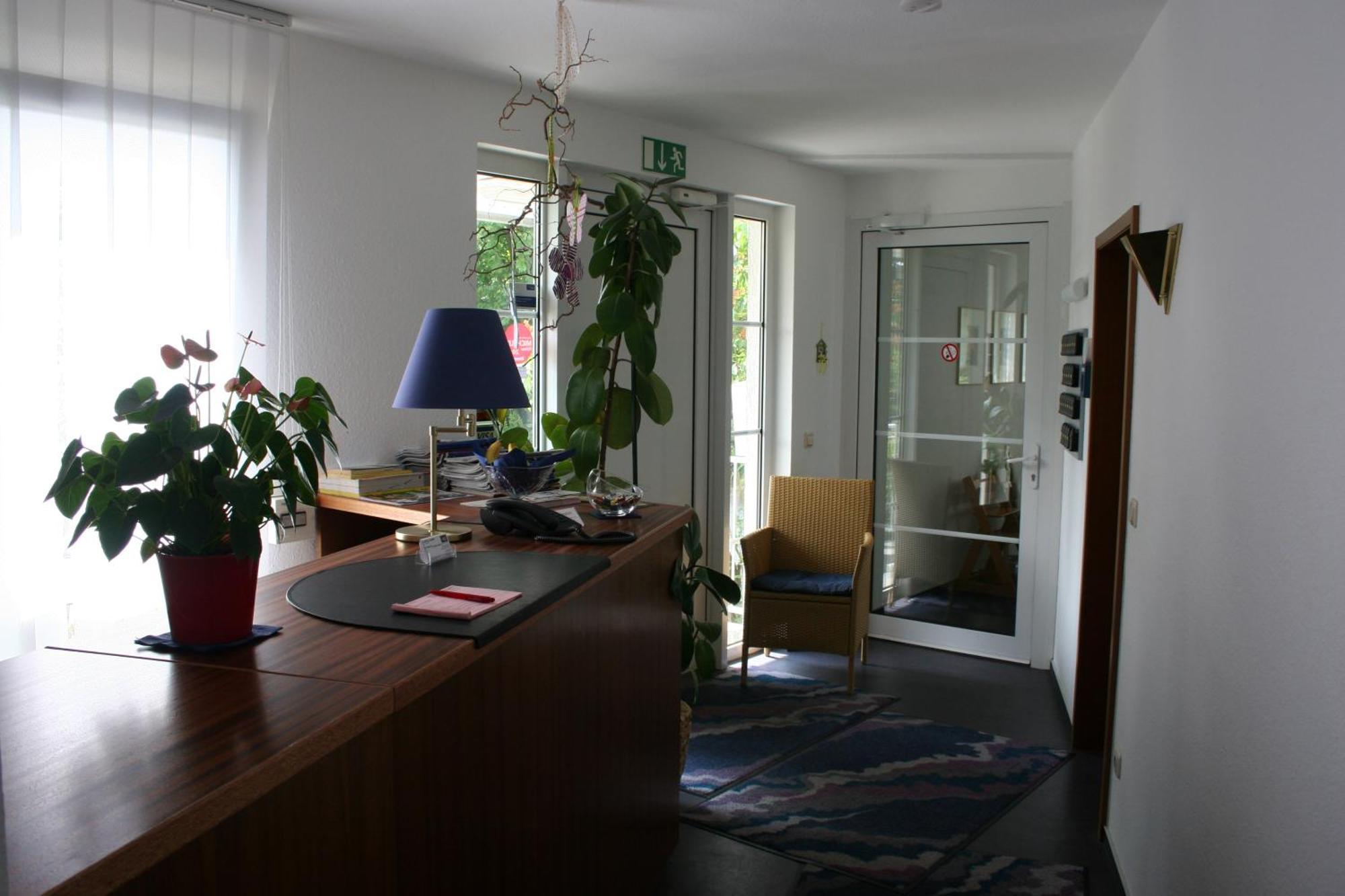 Hotel Garni Rosbach vor der Höhe Екстериор снимка