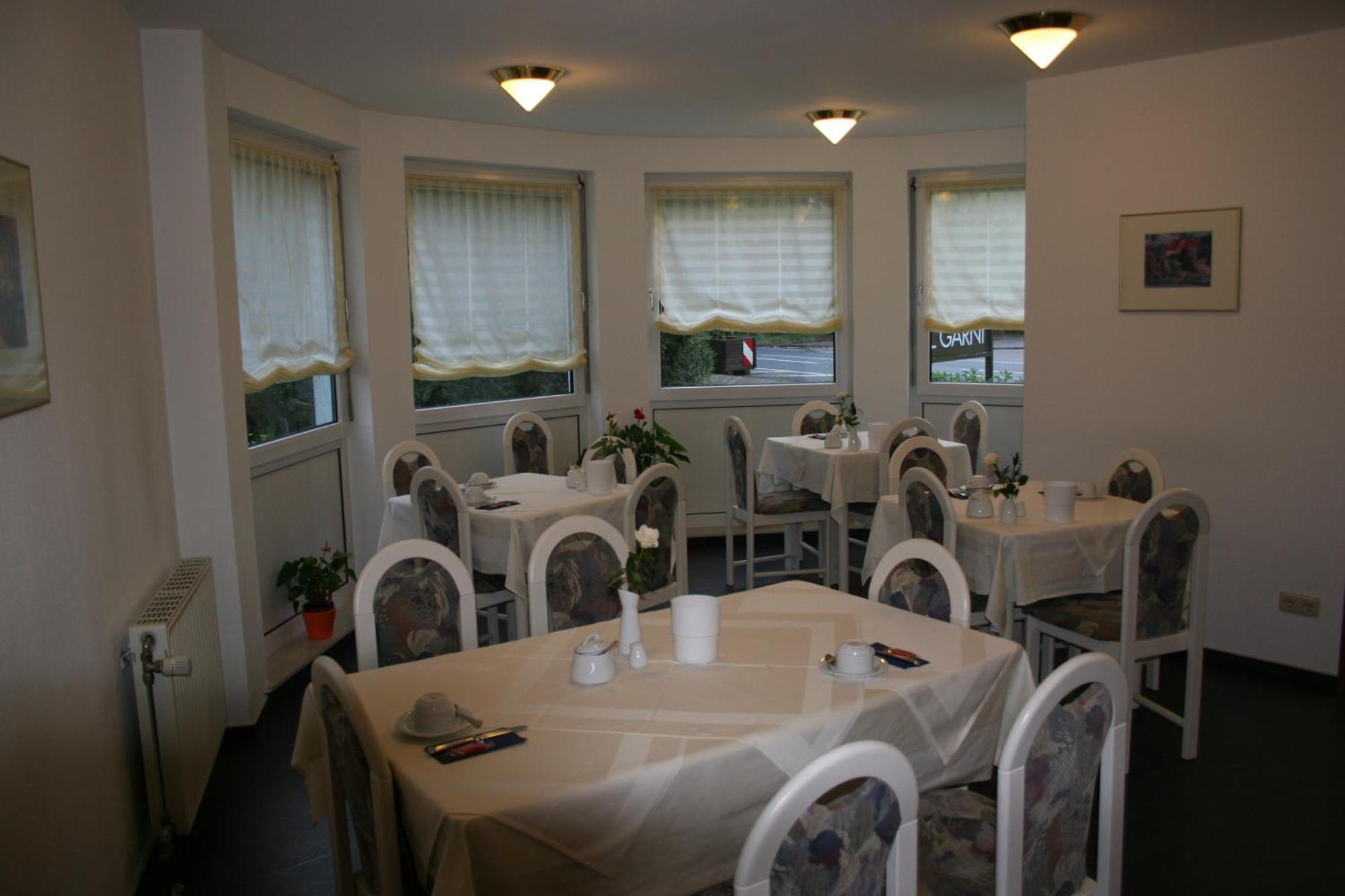 Hotel Garni Rosbach vor der Höhe Екстериор снимка